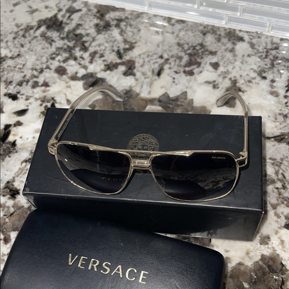 Versace glasses - Picture 4 of 4